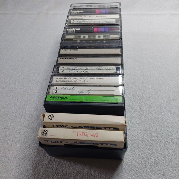 Vintage Cassette Tape Storage Case. 15 Recorded Cassettes, 2 Extra Cover 1980's - Picture 8 of 16